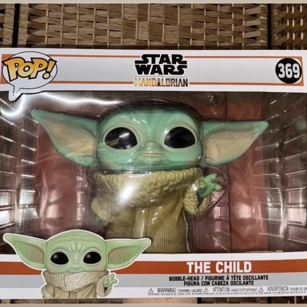 Star Wars Funko Green and Tan Action Figure The Child